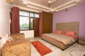 Luxury Aura Stays 3 bedroom Private villa
